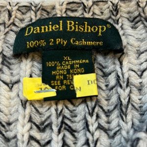 100% Cashmere graded white to black sweater